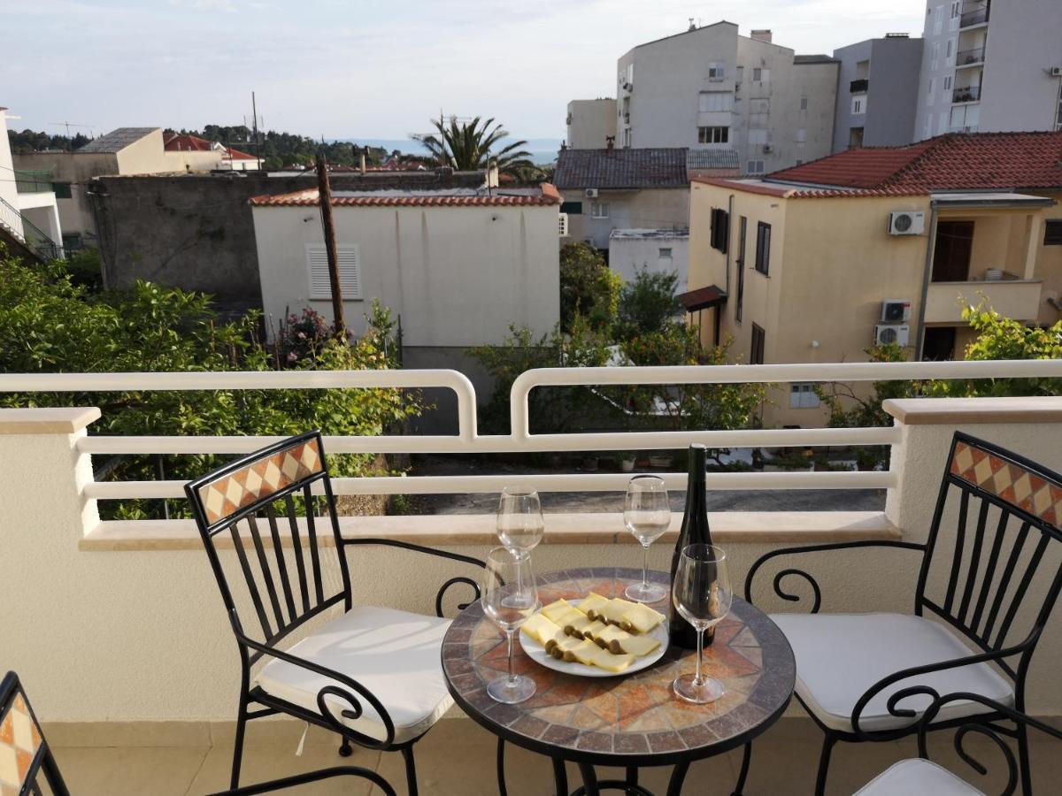 Apartment Joy Макарска Екстериор снимка