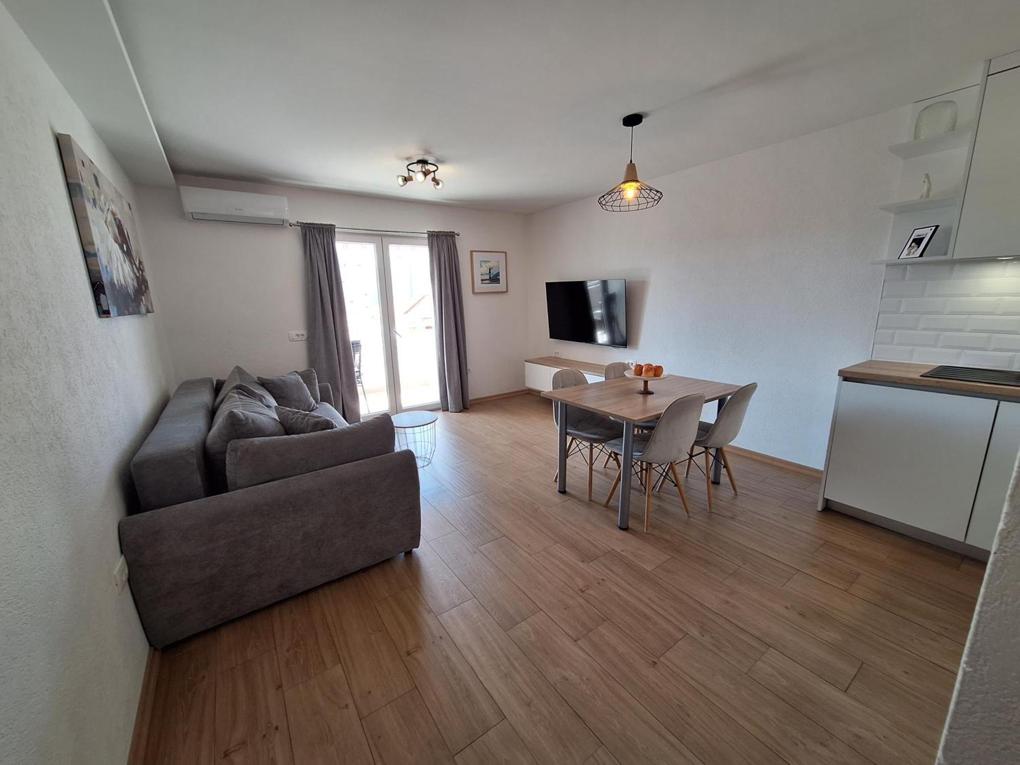Apartment Joy Макарска Екстериор снимка